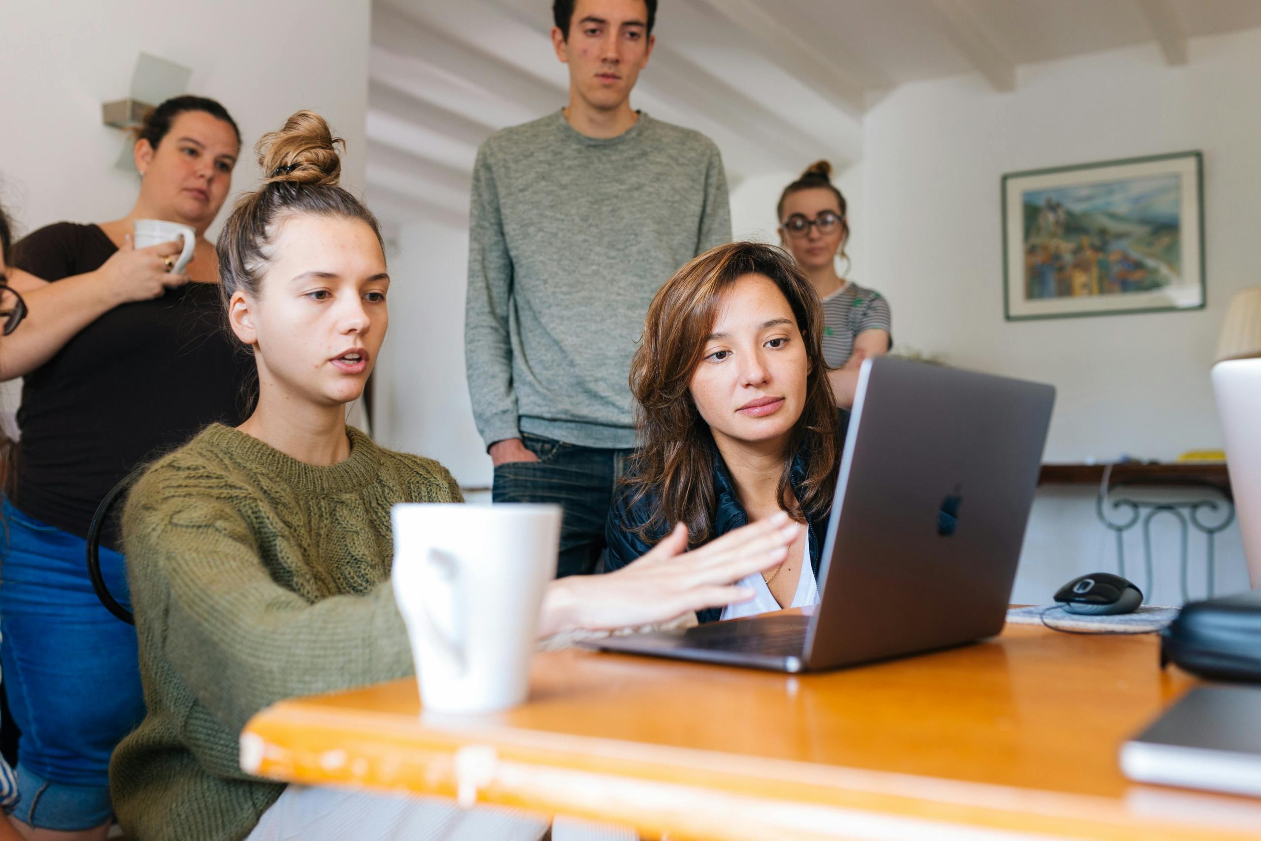 Personnes préparent concours MEF